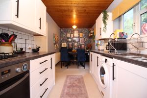 Kitchen/Diner- click for photo gallery